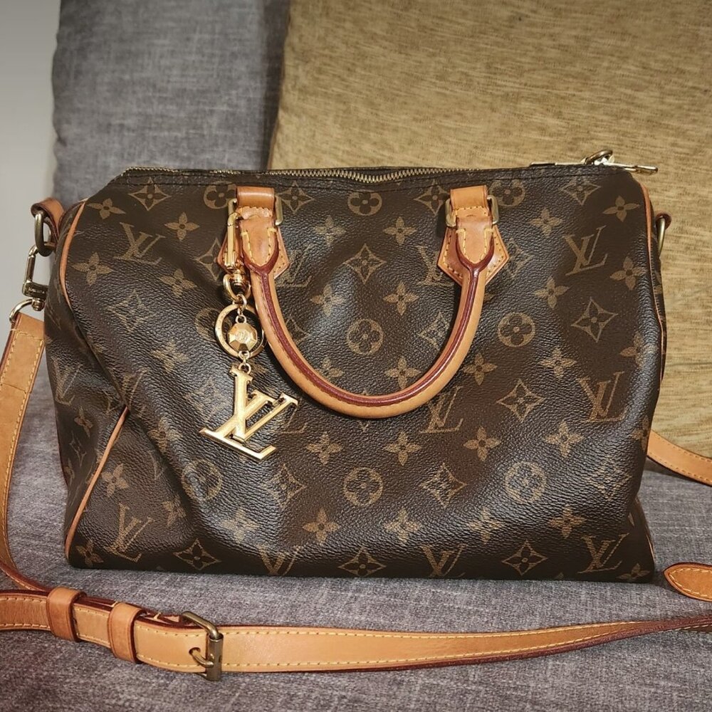 Authentic Louis Vuitton Monogram Speedy